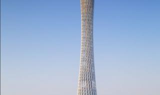 闪电击中广州塔 闪电击中广州塔